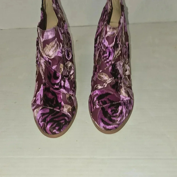 Anthropologie Billy Ella Floral Boho Pink Burn Out Velvet Booties SZ 7.5 - Picture 3 of 13